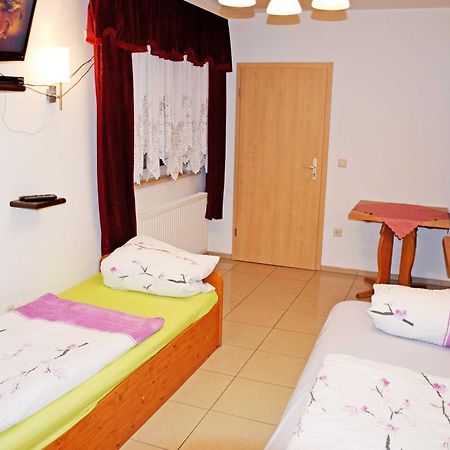 Ferienwohnung/ Ferienzimmer Asche Aschersleben Eksteriør billede
