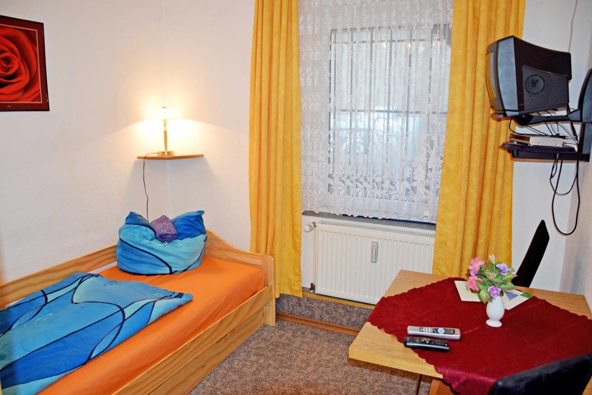 Ferienwohnung/ Ferienzimmer Asche Aschersleben Eksteriør billede