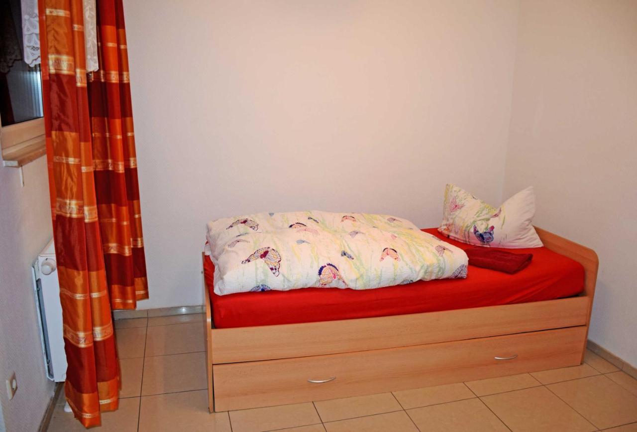 Ferienwohnung/ Ferienzimmer Asche Aschersleben Eksteriør billede